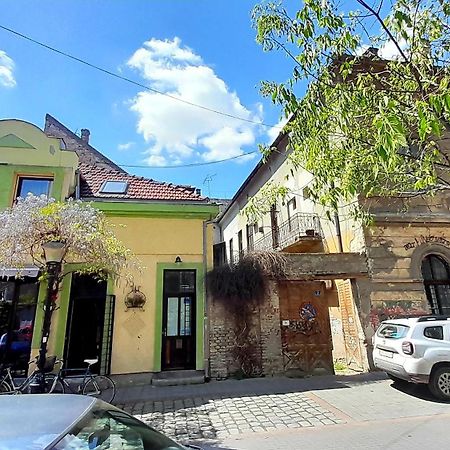 Cool & Cozy Center Daire Subotica Dış mekan fotoğraf