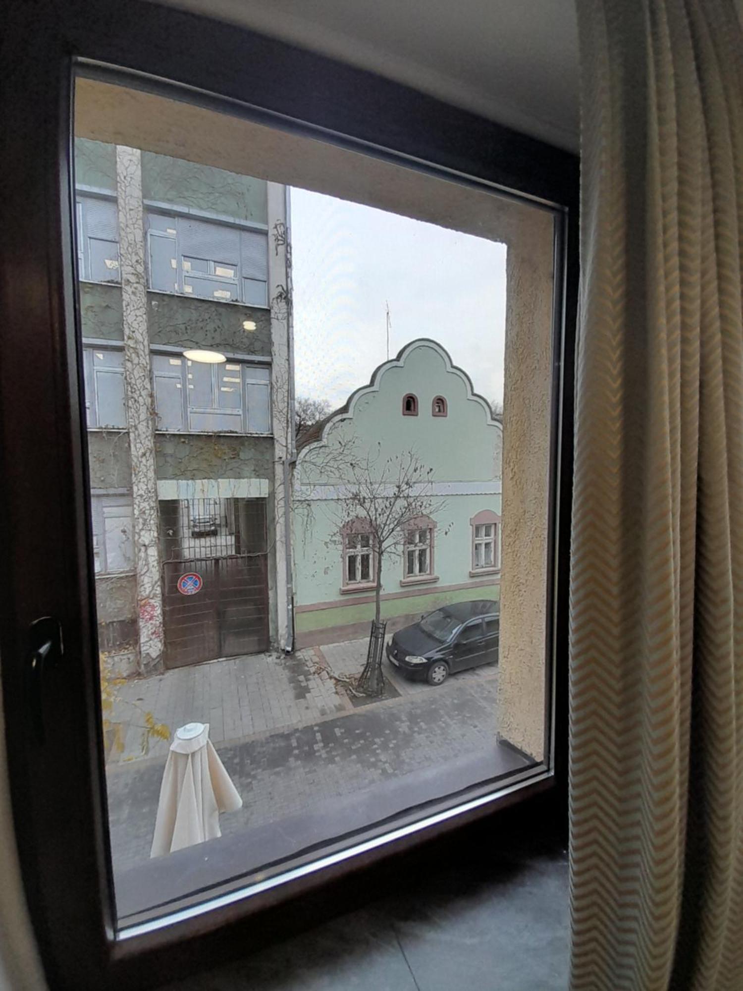 Cool & Cozy Center Daire Subotica Dış mekan fotoğraf